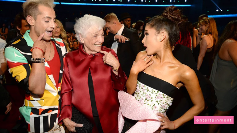 Ariana Grande’s grandmother bored at her concert