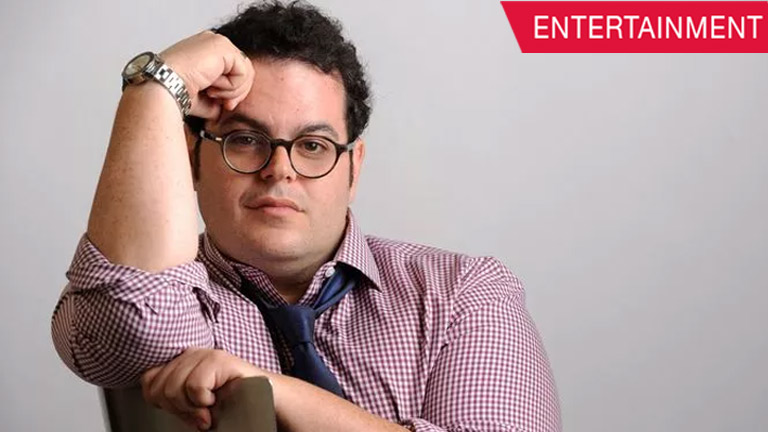 Josh Gad Responds to Controversy Over Beauty and the Beast's Gay Moment