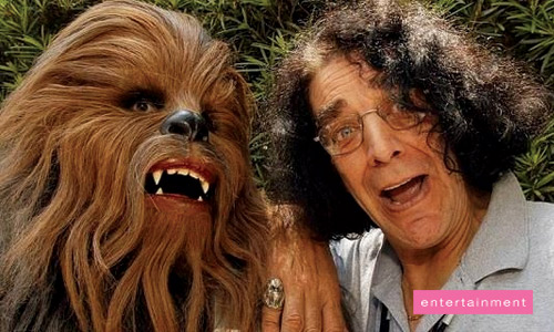 Chewbacca Speaks English in This Behind-the-Scenes