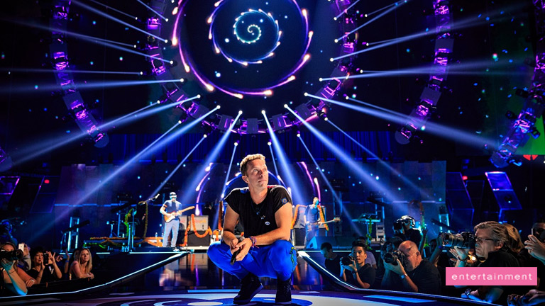 Selfie sticks banned at Coldplay concert
