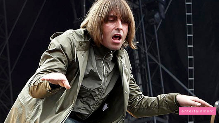 14 Years Ago Today, Oasis’ Liam Gallagher Kung-Fu Kicked a Police Officer