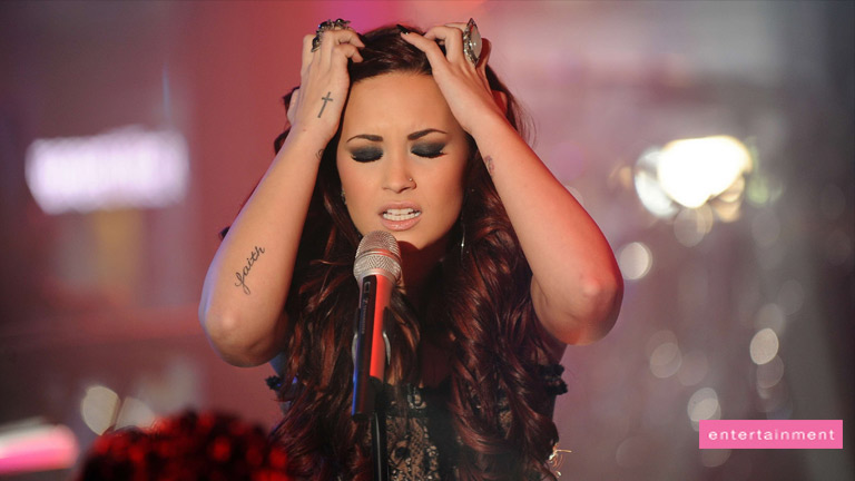 Demi Lovato Sings Silent Night