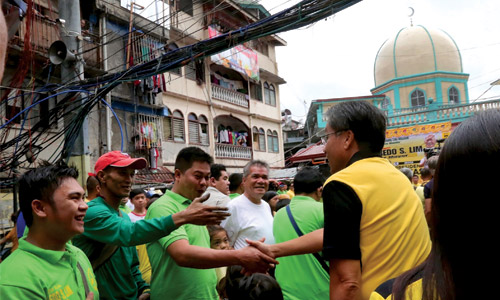  mar Roxas commits to peace and progress for Muslim Mindanao