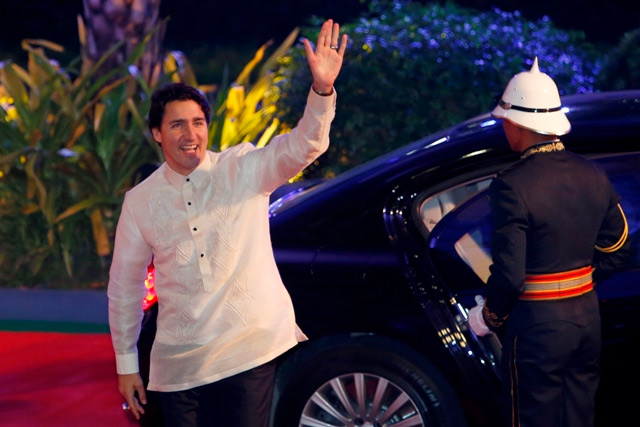 Justin Trudeau wears barong tagalog